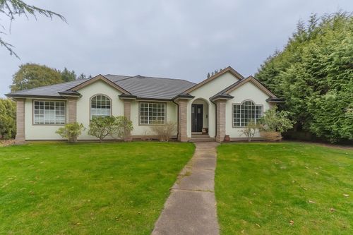 2892 140 St, Surrey, BC, V4P2H9 | Card Image