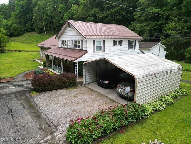 13088 Clay Hwy, House other with 4 bedrooms, 2 bathrooms and null parking in Lizemores WV | Image 12