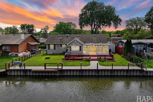 707 Kingston Blvd, McHenry, IL, 60050-7115 | Card Image