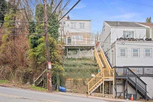 12 Brosville St, Pittsburgh, PA, 15203-1447 | Card Image