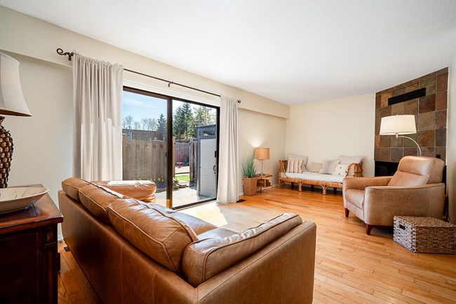 1116 Premier St, Townhouse with 4 bedrooms, 3 bathrooms and 3 parking in North Vancouver BC | Image 12