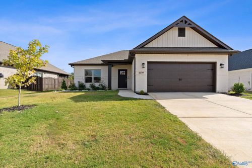 6039 Margie Collins Dr, Owens Cross Roads, AL, 35763-4820 | Card Image