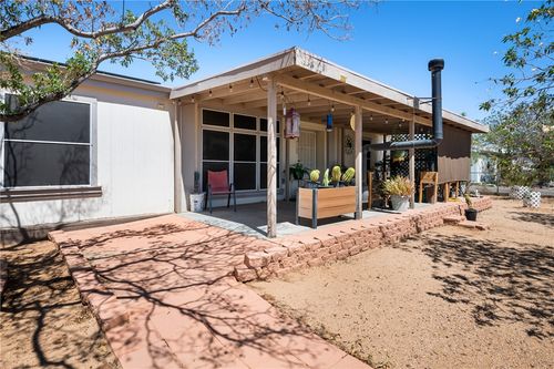 7125 W Agua Fria Dr, Golden Valley, AZ, 86413-8684 | Card Image