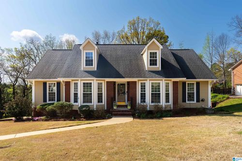 1990 Russet Hill Ln, HOOVER, AL, 35244-8206 | Card Image