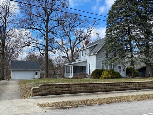 918 10th St, Charleston, IL, 61920-2859 | Card Image