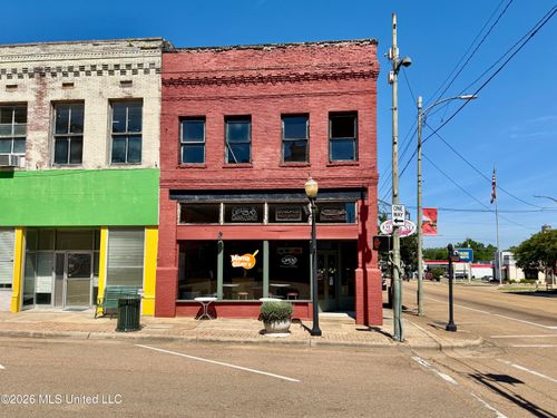 100 S Main St, Yazoo City, MS, 39194-4008 | Card Image