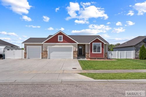 3177 N Florian Ave, Idaho Falls, ID, 83401-1135 | Card Image