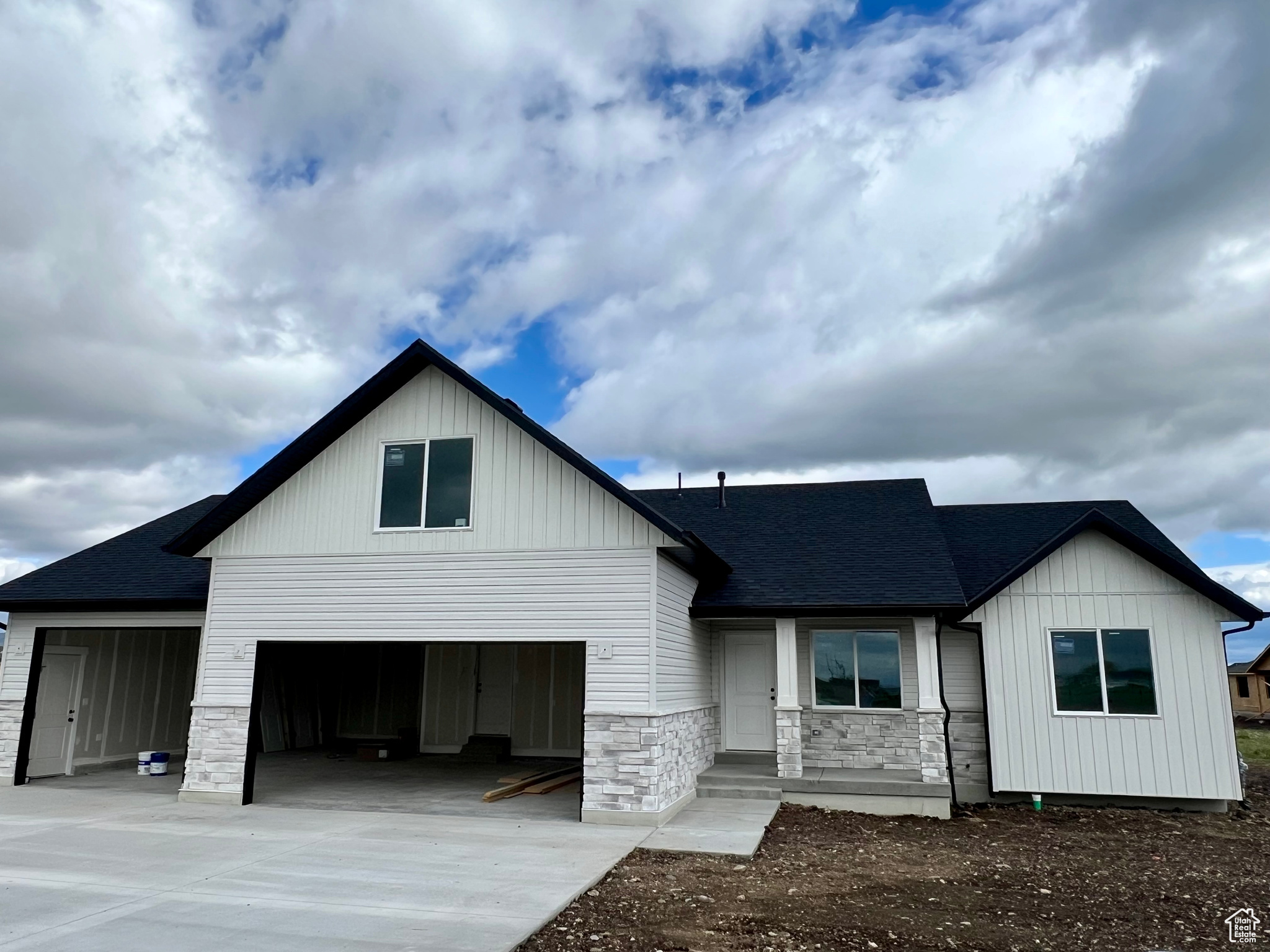 17 4702 W 9370 N, For Sale in Elwood Zoocasa