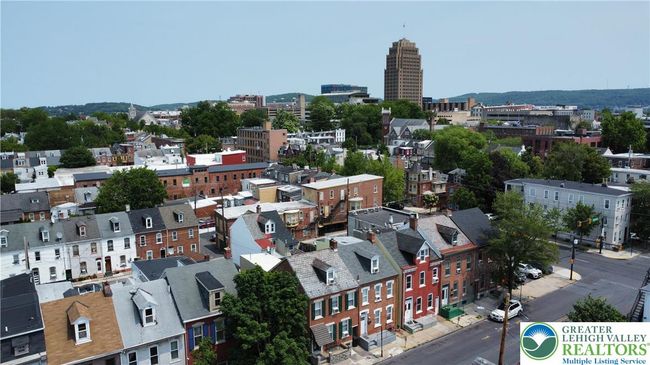 224 N 11 Th St, Townhouse with 4 bedrooms, 3 bathrooms and null parking in Allentown PA | Image 35