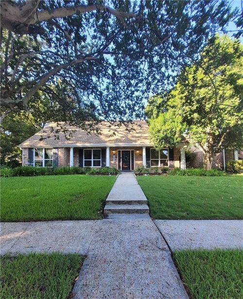 5821 Pembrook Dr, New Orleans, LA, 70131-3937 | Card Image