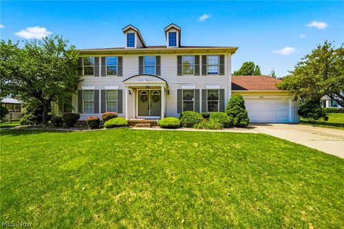 2121 Laurel Ln, Streetsboro, OH, 44241-5892 | Card Image