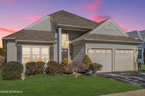 42 Milton Dr, Manchester, NJ, 08759-6089 | Card Image