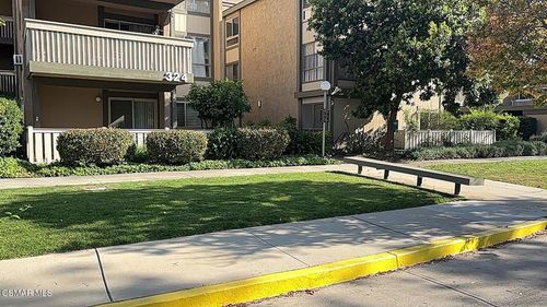 14-324 Chestnut Hill Ct, Thousand Oaks, CA, 91360-3806 | Card Image
