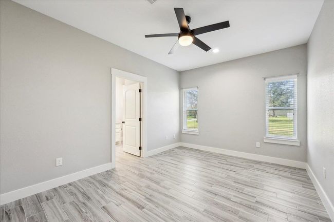 135 Private Road 8142, House other with 2 bedrooms, 2 bathrooms and null parking in Buna TX | Image 16