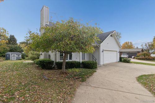 5071 June Dr, Almont, MI, 48003-8767 | Card Image