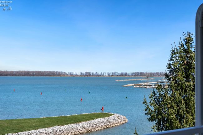 L3F - 6011 E Harbor Rd, Condo with 3 bedrooms, 2 bathrooms and 1 parking in Marblehead OH | Image 77