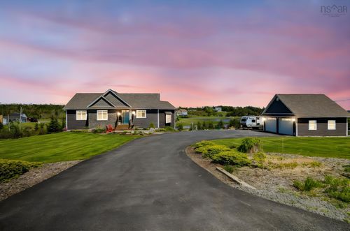 124 Spruce Crt, Three Fathom Harbour, NS, B0J2L0 | Card Image