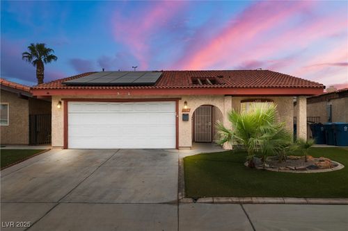 1704 Cameron St, Las Vegas, NV, 89102-3546 | Card Image