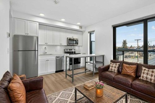 206-123 4 St Ne, Calgary, AB, T2E8K3 | Card Image