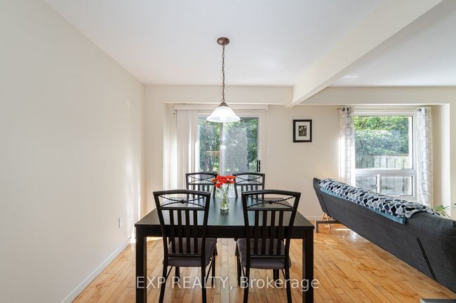 80 - 60 Hanson Rd, Condo with 4 bedrooms, 2 bathrooms and 1 parking in Mississauga ON | Image 8