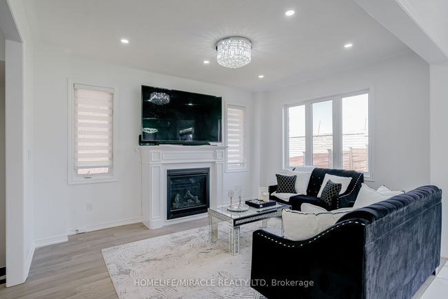 69 Sutcliffe Way S, House other with 3 bedrooms, 3 bathrooms and 2 parking in Alliston ON | Image 10