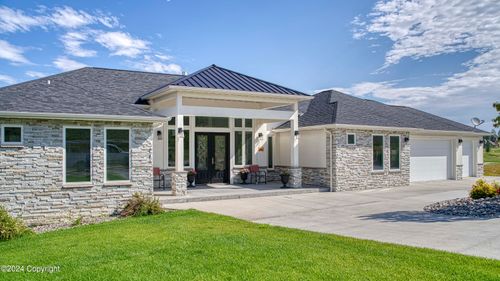 13 Prestwick Dr, Sheridan, WY, 82801-9050 | Card Image