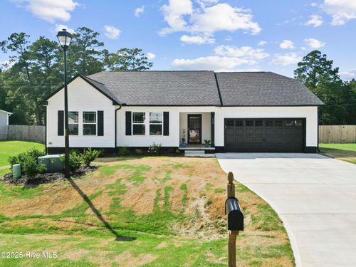 112 Trellis Ln, Vanceboro, NC, 28586-0019 | Card Image