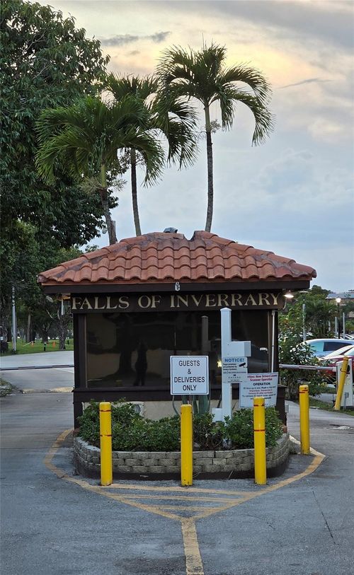 apt-207-6361 N Falls Circle Dr, Lauderhill, FL, 33319-6870 | Card Image