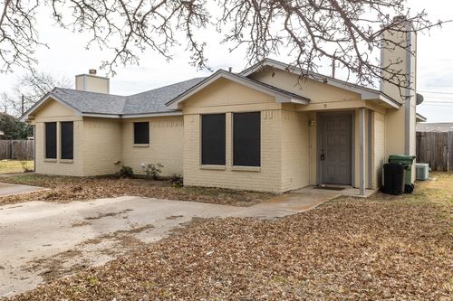 9 Foster Ct, Mansfield, TX, 76063-1847 | Card Image