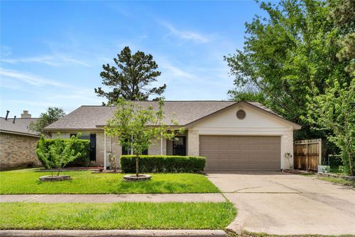 8219 Winding Meadow Ct, Houston, TX, 77040-2631 | Card Image