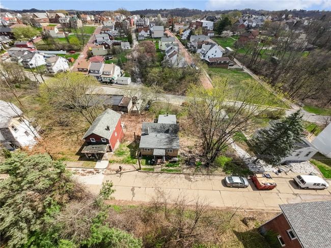 1811 Craig St, House other with 3 bedrooms, 2 bathrooms and null parking in Mckeesport PA | Image 5