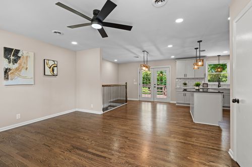 3036 Sunnyview Dr, Nashville, TN, 37218-1624 | Card Image