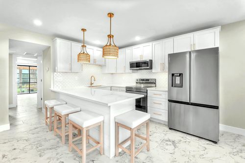 e4-2929 Se Ocean Boulevard, Stuart, FL, 34996 | Card Image