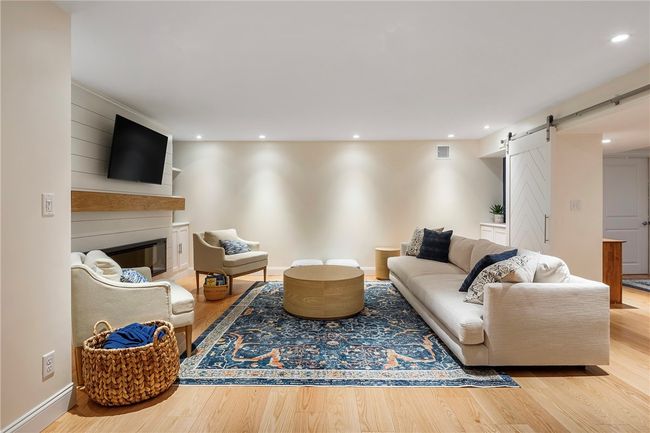Lower Level | Image 35