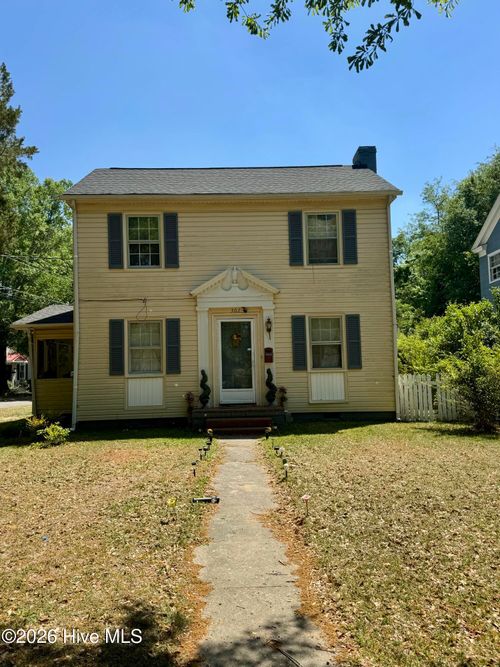 302 Corning St, Hamlet, NC, 28345-2618 | Card Image