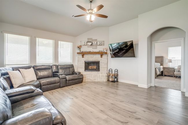 458 Mesquite Grove Rd, House other with 4 bedrooms, 4 bathrooms and null parking in Midlothian TX | Image 10