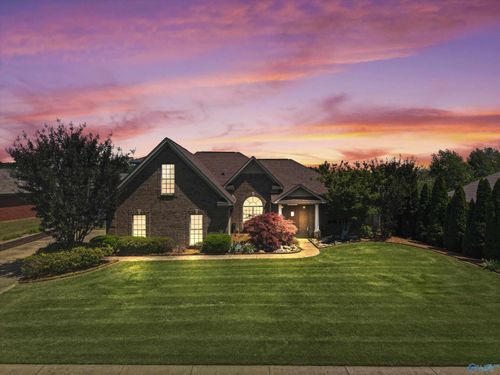 211 Magnolia Glen Dr, Huntsville, AL, 35811-7957 | Card Image