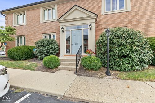apt-a-8519 Canterbury Sq W, Indianapolis, IN, 46260-2254 | Card Image