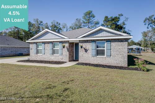 94 Kings Crossing Dr, Lucedale, MS, 39452-5415 | Card Image