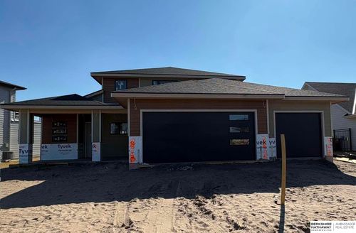 28425 Laurel Cir, Valley, NE, 68064-1670 | Card Image