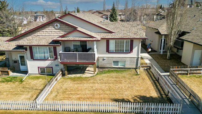 52 - 103 Addington Drive, Home with 2 bedrooms, 1 bathrooms and 2 parking in Red Deer AB | Image 2