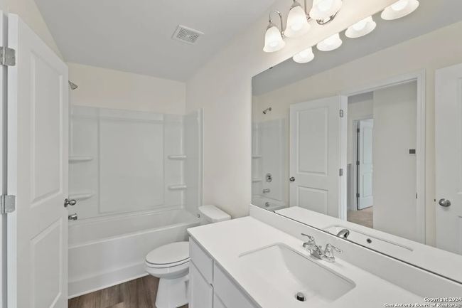 5615 Finch Cyn, House other with 4 bedrooms, 3 bathrooms and null parking in Converse TX | Image 13