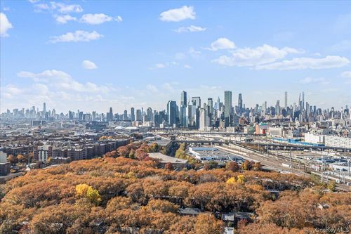 3921 48th St, Sunnyside, NY, 11104-1021 | Card Image