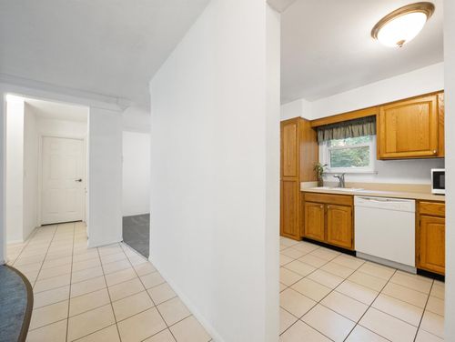 apt-63-16 Crescent Dr, Thiells, NY, 10984-1647 | Card Image