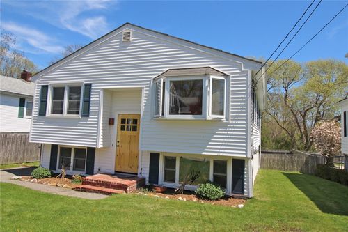 6 Sullivan St, Newport, RI, 02840-3810 | Card Image