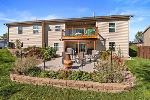 303 Honeycrisp Drive, Beaver Dam, WI, 53916 | Card Image