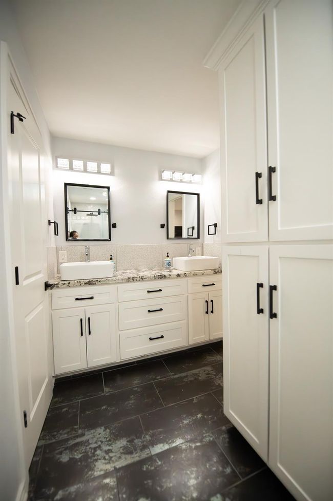 En-suite bath | Image 32