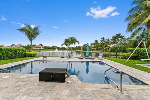 10437 Trianon Pl, Wellington, FL, 33449-8075 | Card Image