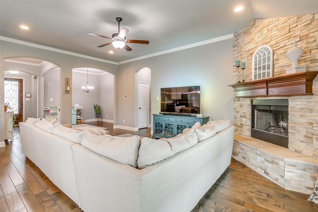 201 Saxon St, House other with 3 bedrooms, 2 bathrooms and null parking in Waxahachie TX | Image 17