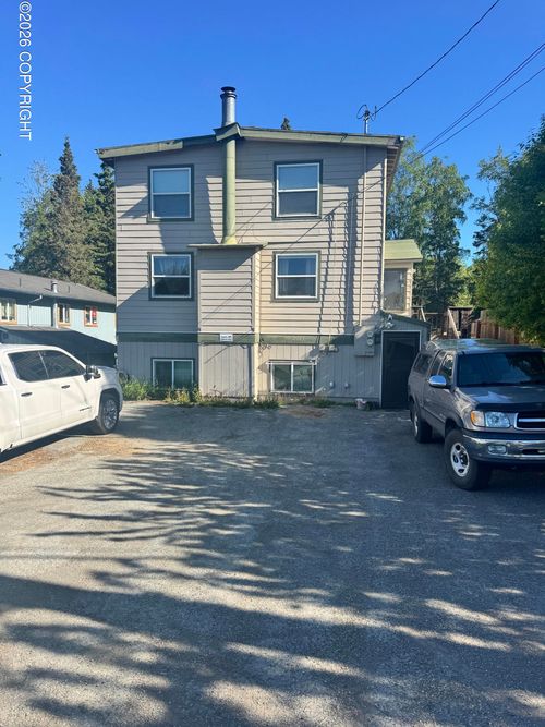 2103 W 32nd Ave, Anchorage, AK, 99517-2008 | Card Image
